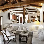 Fiori 1 Villa